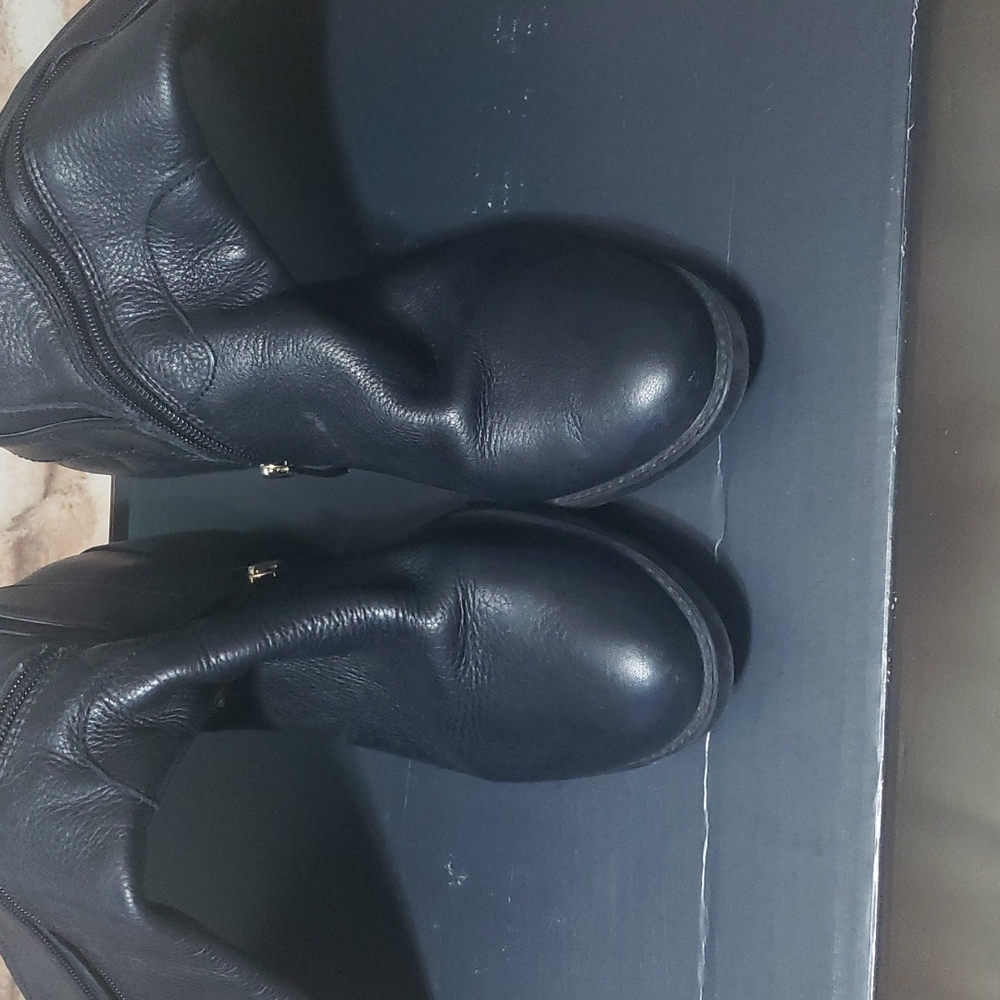 Vince Camuto Riding Boots - Picture 6 of 8